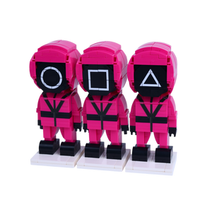 Player △ brick figure, right-side view