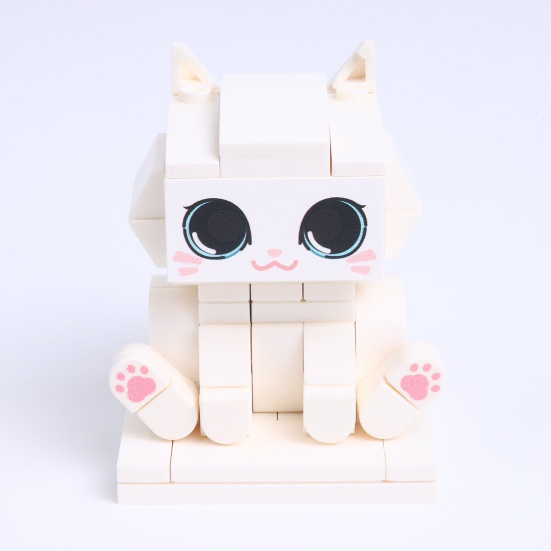 White Cat cat brick figure, main product view